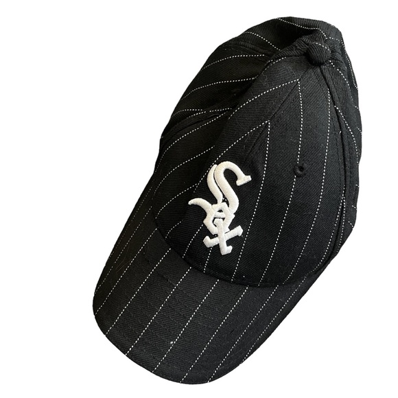 White Sox black and white baseball hat - Picture 1 of 2